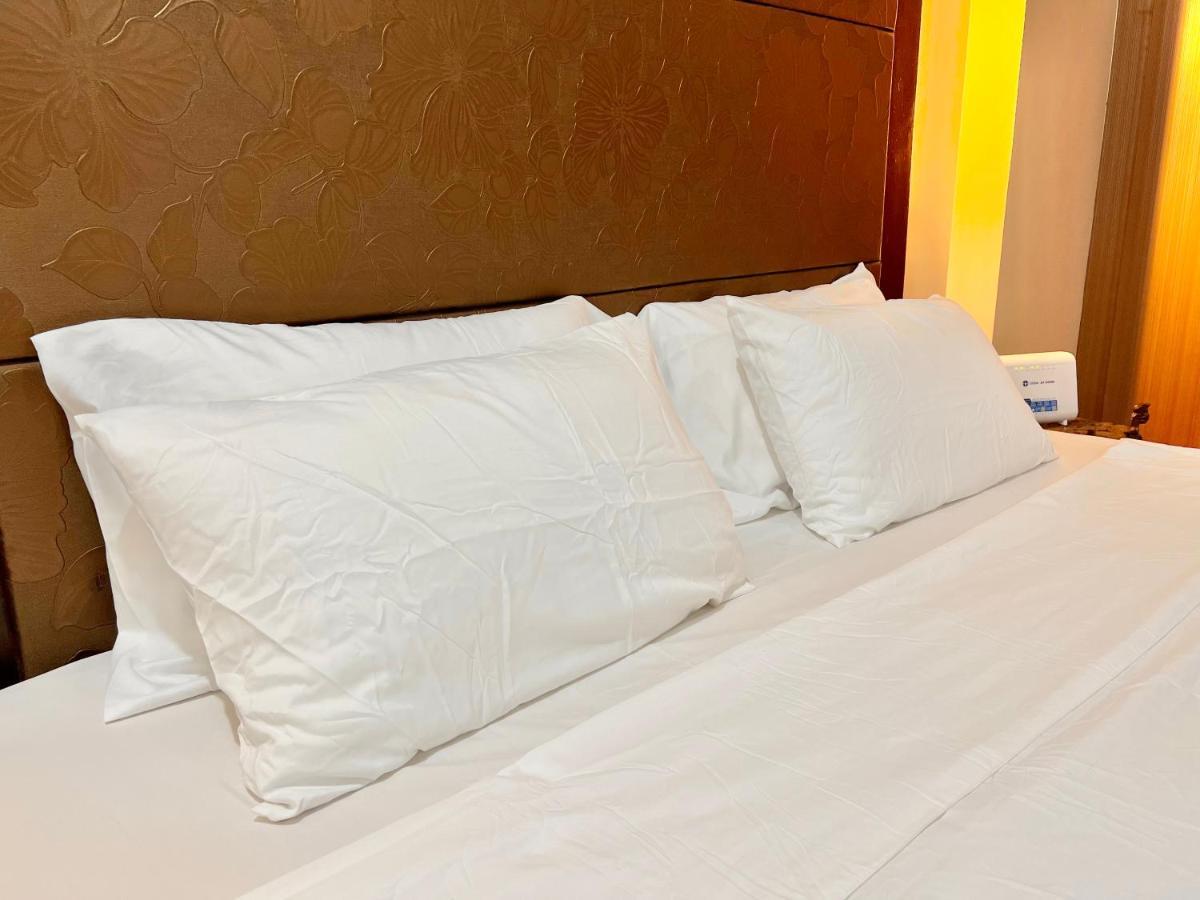 Kiel 5-Star Condo Hotel Across Naia Manila Airport Terminal 3 Пасай Екстериор снимка
