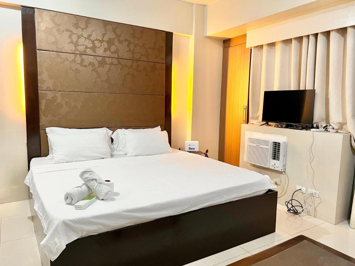 Kiel 5-Star Condo Hotel Across Naia Manila Airport Terminal 3 Пасай Екстериор снимка